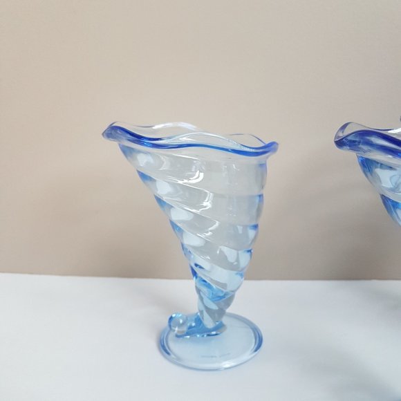 Bormioli 4 ice cream sundae fruit blue glasses. - Picture 4 of 12
